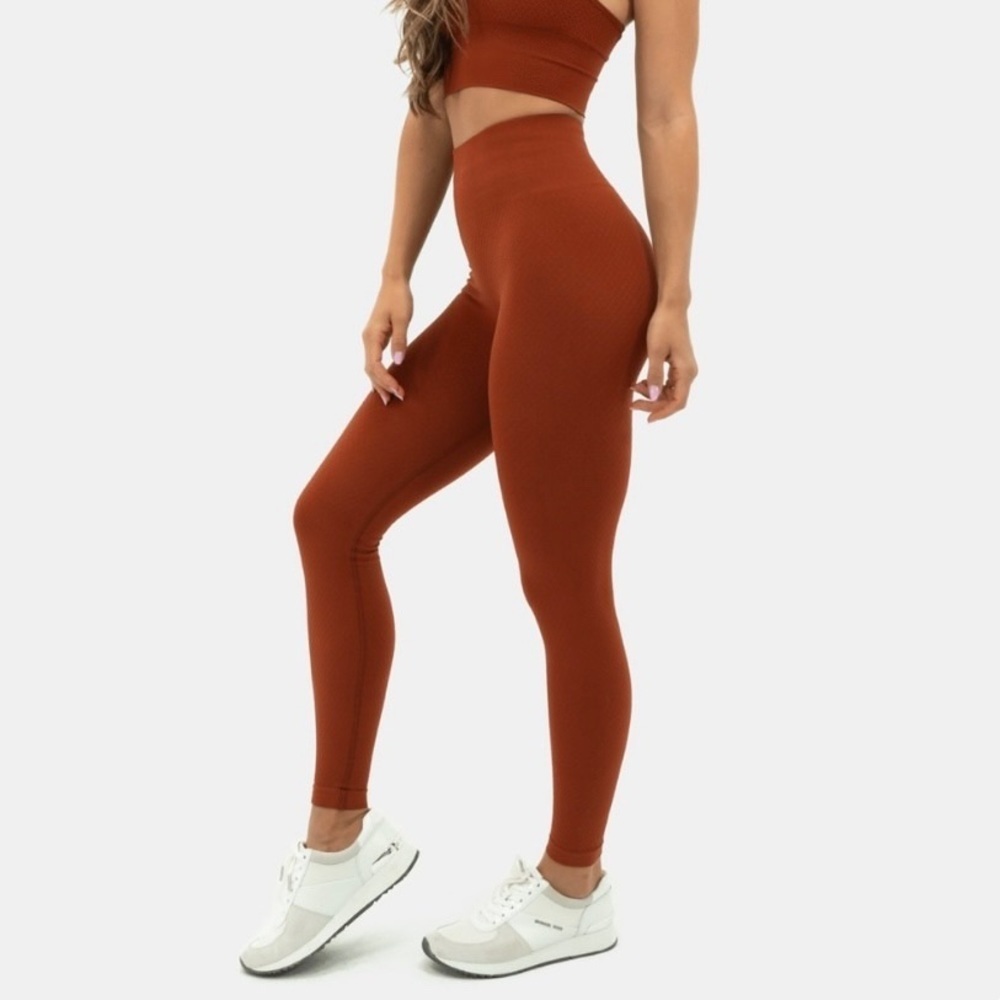 Balance Athletica Energy Leggings in Amber